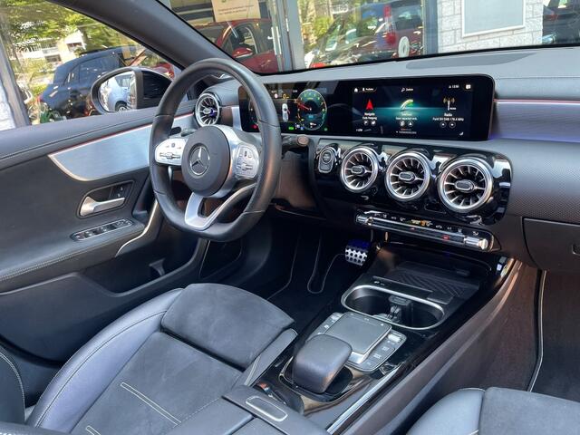 Mercedes-Benz A-KLASSE 250 e Amg Pano Burmester Cam Led