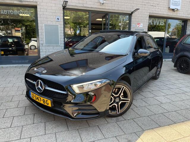Mercedes-Benz A-KLASSE 250 e Amg Pano Burmester Cam Led