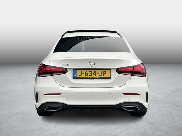 Mercedes-Benz A-KLASSE 180 AMG | Panoramadak | Cruise Control | Stoelverwarming