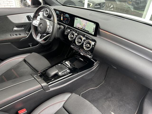 Mercedes-Benz A-KLASSE 180 AMG | Panoramadak | Cruise Control | Stoelverwarming