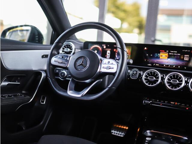 Mercedes-Benz A-KLASSE 250 e Business Solution AMG Limited | Stoelverw. | PDC | LED