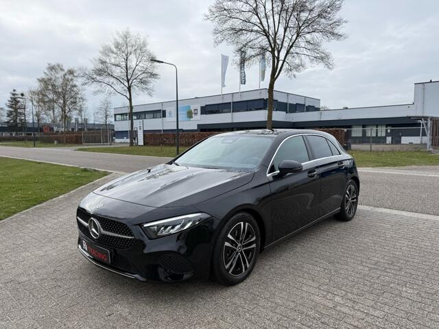Mercedes-Benz A-KLASSE 180 Luxury Line Automaat Navi