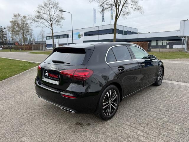 Mercedes-Benz A-KLASSE 180 Luxury Line Automaat Navi