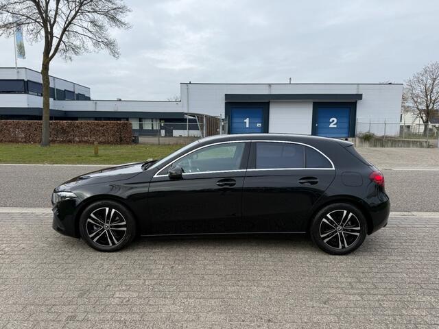 Mercedes-Benz A-KLASSE 180 Luxury Line Automaat Navi