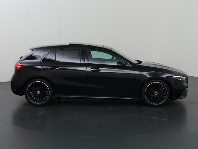 Mercedes-Benz A-KLASSE 180 Business Solution AMG | Panoramaschuifdak | Premium plus | Head-Up | Stoelverwarming | Achteruitrijcamera | MULTIBEAM LED |