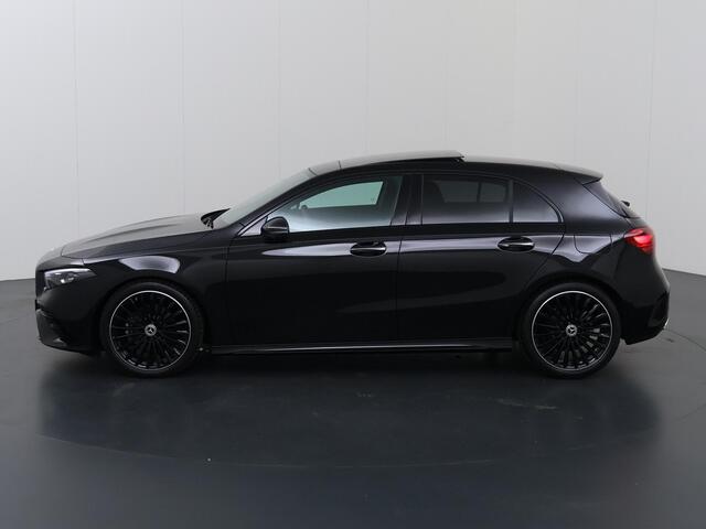 Mercedes-Benz A-KLASSE 180 Business Solution AMG | Panoramaschuifdak | Premium plus | Head-Up | Stoelverwarming | Achteruitrijcamera | MULTIBEAM LED |
