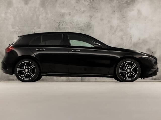 Mercedes-Benz A-KLASSE 180 AMG Line Automaat (FABRIEKSGARANTIE, APPLE CARPLAY, GROOT NAVI, SFEERVERLICHTING, CAMERA, KUIPSTOELEN, STOELVERWARMING, GETINT GLAS, NIEUWSTAAT)