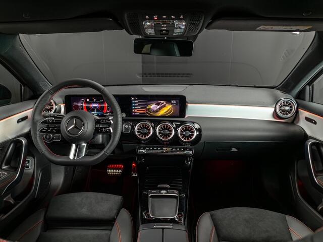 Mercedes-Benz A-KLASSE Hatchback 250 e Business Solution AMG Panorama dak