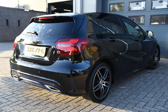 Mercedes-Benz A-KLASSE 180 Business Solution AMG