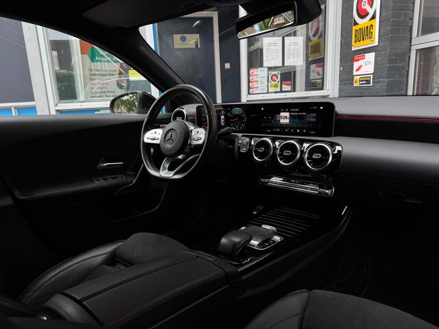 Mercedes-Benz A-KLASSE 200 Business Solution AMG Gratis Afleverpakket! | Amg Uitvoering | Achteruiterijcamera