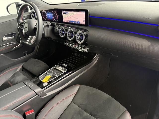 Mercedes-Benz A-KLASSE 180 Star Edition AMG Line | Panoramadak | 19 inch LM velgen | Night pakket | Multibeam Led verlichting |