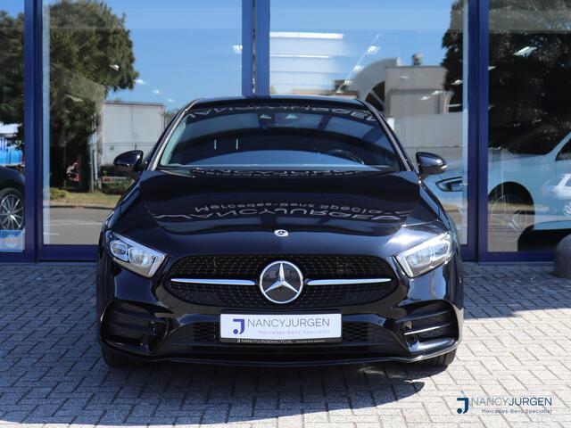 Mercedes-Benz A-KLASSE 250 e Business | AMG Ed. | 8G Aut. | MBUX | Night Pakket | Ambiente | Apple Car Play/Android Auto | Parkeer Assist. | 18 " LM Velgen |