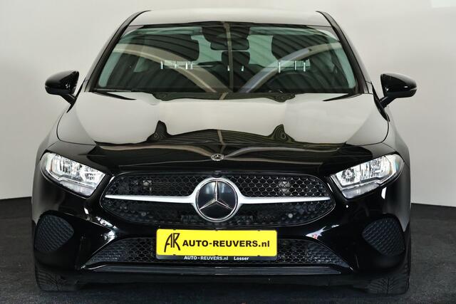 Mercedes-Benz A-KLASSE 180 Business Line / Navigatie / Camera / Cruisecontrol / Bluetooth