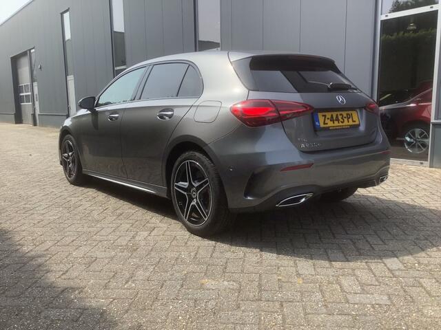 Mercedes-Benz A-KLASSE 250e Plug in Hybrid AMG line I dealer onderhouden