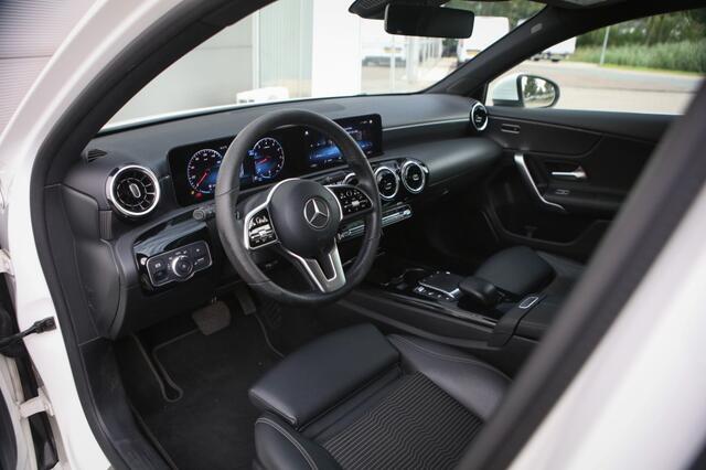Mercedes-Benz A-KLASSE 200 Bns Sol. Luxury