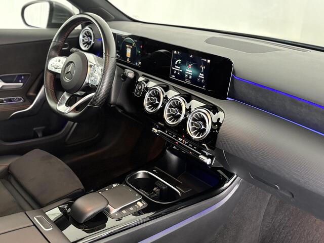 Mercedes-Benz A-KLASSE 180 Business Solution AMG | Panoramadak | Apple-Android | Stoelverwarming