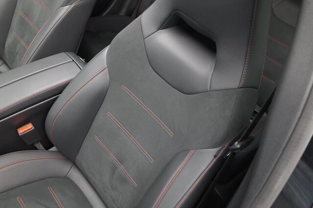 Mercedes-Benz A-KLASSE 250 e AMG Line |Pano|Stuurverwarm.|Ambient|