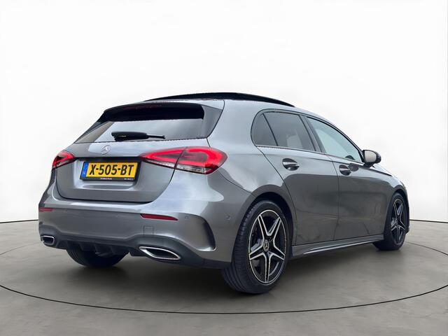 Mercedes-Benz A-KLASSE 220 190PK AMG Night Premium+ Pano Sfeer Dode-Hoek