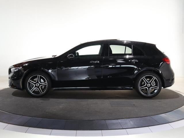 Mercedes-Benz A-KLASSE 250e Business Solution AMG | Panoramaschuifdak | Premium Plus | Head-up display | Dodehoekassistent |