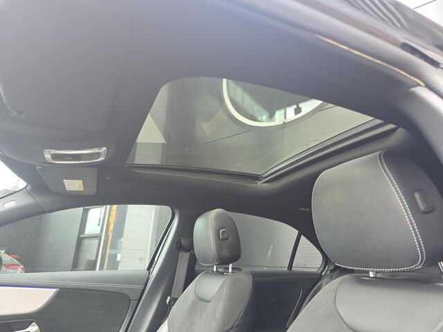 Mercedes-Benz A-KLASSE 250 e Business Solution AMG Limited | Panoramadak | Stoelverwarming | Apple Carplay & Android auto