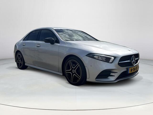 Mercedes-Benz A-KLASSE 200 Business Solution AMG Night Upgrade | MBUX Groot | Camera | Cruise |