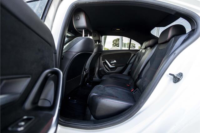 Mercedes-Benz A-KLASSE 180 Business Solution AMG | Camera | Carplay