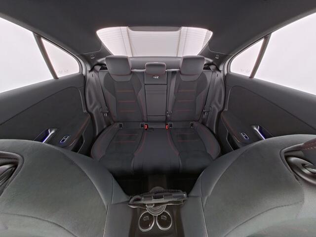 Mercedes-Benz A-KLASSE 250 e AMG plug-In Hybride AMG Line Premium Plus | Burmester® | Panorama Schuif-Kanteldak | Night Pakket | Head-up-Display. Inclusief 24 maanden Mercedes-Benz Certified garantie voor Europa.