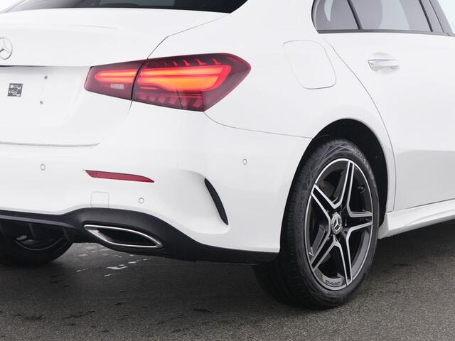 Mercedes-Benz A-KLASSE 250 e AMG plug-In Hybride AMG Line Premium Plus | Burmester® | Panorama Schuif-Kanteldak | Night Pakket | Head-up-Display. Inclusief 24 maanden Mercedes-Benz Certified garantie voor Europa.