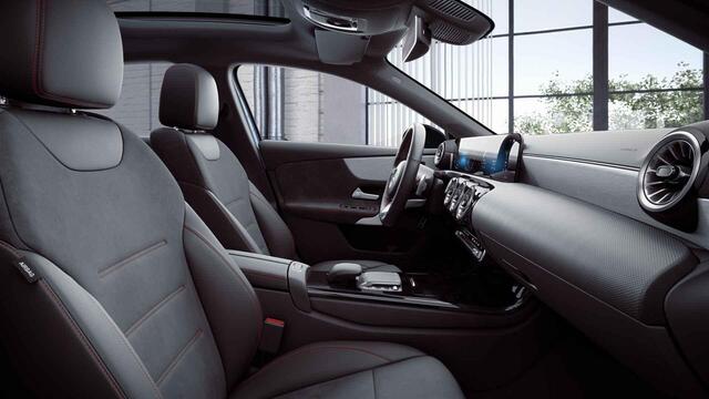 Mercedes-Benz A-KLASSE 200 Business Solution AMG | Panoramadak | Night pakket | Stoelverwarming | Apple carplay |