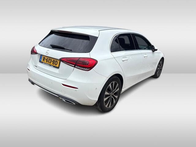 Mercedes-Benz A-KLASSE 220 4MATIC Premium / LED / Navi / Camera / LMV