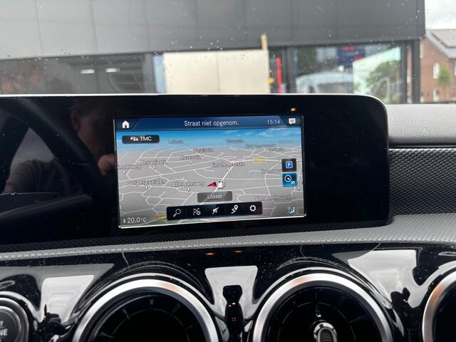 Mercedes-Benz A-KLASSE 220 4MATIC Premium / LED / Navi / Camera / LMV