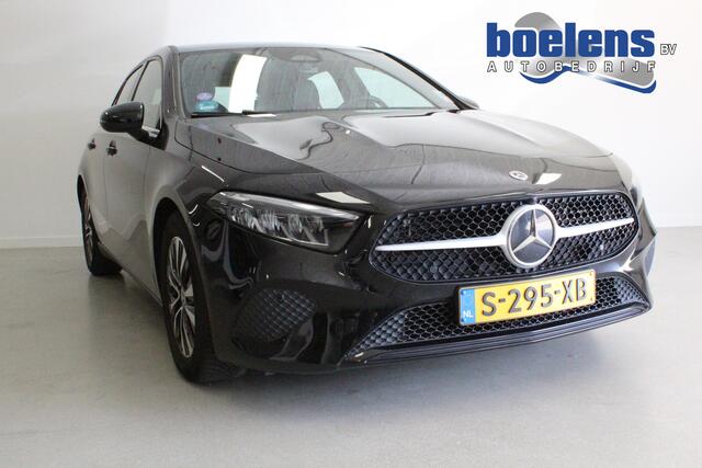 Mercedes-Benz A-KLASSE 180 Business Line | 16'LMV | NAVIGATIE | LEDER/STOF | CAMERA | DAB-RADIO | KEYLESS | CLIMA |