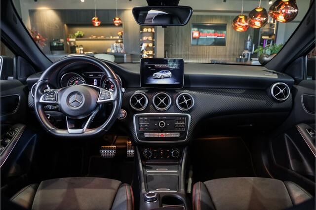 Mercedes-Benz A-KLASSE 180 Business Solution AMG Sportline, Sport stoelen leder, Camera, Carbon/ Seat en comfort/ Park/ Licht en zicht/ Design en uitrusting pakket, Led Performance, Diamond grill, Lmv.