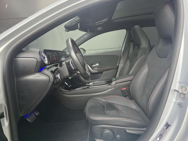 Mercedes-Benz A-KLASSE 180 AMG Line | Panoramadak | Cruise Control | LED Koplampen |