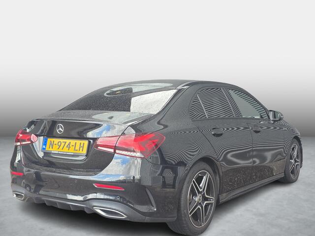 Mercedes-Benz A-KLASSE 180 Business Solution AMG