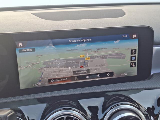 Mercedes-Benz A-KLASSE 250 e Business Solution PHEV AMG Pano Trekhaak Memory Sfeerverl Orig.NL!