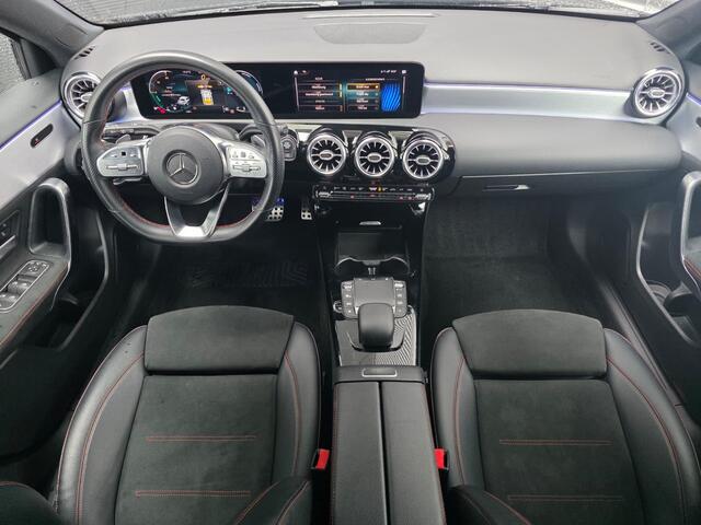 Mercedes-Benz A-KLASSE 180 Business Solution AMG | Stoelverwarming | Cruise Control | Achteruitrijcamera