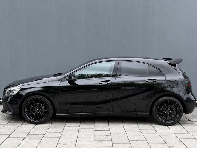 Mercedes-Benz A-KLASSE BWJ 2017 | 180 d Business Solution | CLIMA | NAVI | CAMERA A | SPORSTOELEN | LEDER/STOF | PDC 2X | LED/XENON | AMG SPOILER | DONKER GLAS |