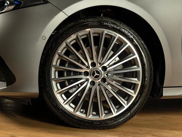 Mercedes-Benz A-KLASSE Hatchback 250 e Business Solution AMG Premium PLUS | Panorama dak