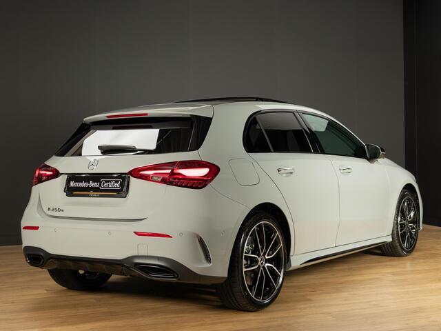 Mercedes-Benz A-KLASSE Hatchback 250 e Business Solution AMG | Premium PLUS | Panorama dak