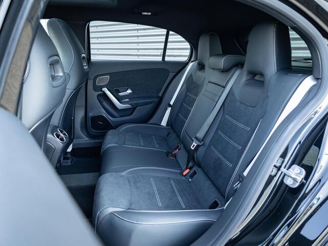 Mercedes-Benz A-KLASSE Hatchback 250 e Business Solution AMG Premium PLUS | Panorama dak