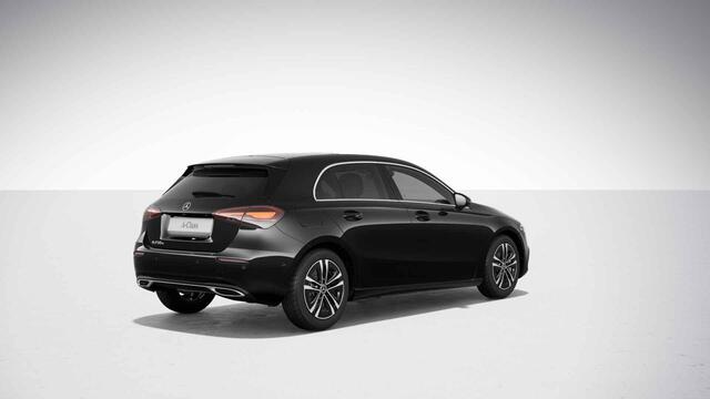 Mercedes-Benz A-KLASSE 250 e Business Line | Panoramadak | Getint glas | Thermotronic | Widescreen | Stoelverwarming |