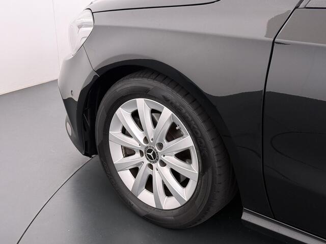 Mercedes-Benz A-KLASSE 180 Business Solution Navigatie | Camera | LMV