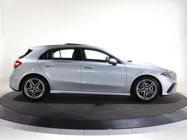 Mercedes-Benz A-KLASSE 180 Business Solution AMG | 30-06-2026 Beschikbaar | Panoramaschuifdak | Achteruitrijcamera | Nightpakket | MULTIBEAM LED | Stoelverwarming |