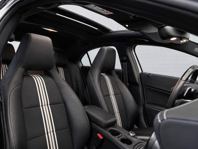 Mercedes-Benz A-KLASSE 180 AMG Edition Night Pack Panoramadak Navigatie Apple CarPlay Android Auto Camera Parkeerhulp Cruise Control Stoelverwarming Full Led Airco Lichtmetalen velgen
