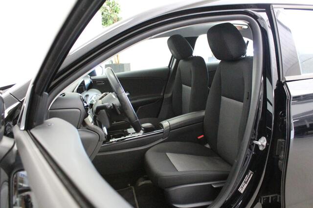 Mercedes-Benz A-KLASSE 180 Business Solution | NL-AUTO+N.A.P! | CAMERA | STOEL-VERW | CLIMA | DAB-RADIO | TREKHAAK |