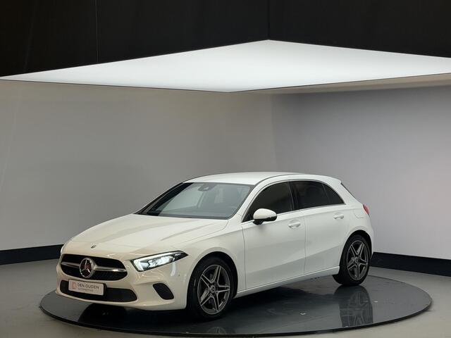 Mercedes-Benz A-KLASSE 200 Business Solution | 18 '' AMG wielen | Burmerster sound | Sportstoelen verw met leer | cam achter