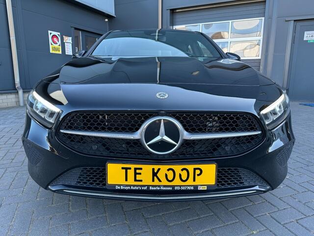 Mercedes-Benz A-KLASSE A250e Plug-in Hybride met airco, PDC, Apple CarPlay, achteruitrijcamera