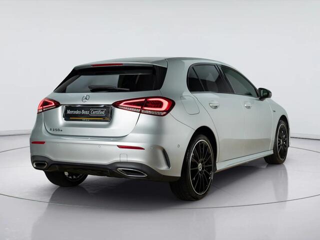 Mercedes-Benz A-KLASSE Hatchback 250 e Premium Plus | Trekhaak
