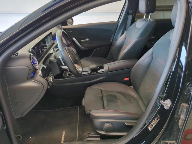 Mercedes-Benz A-KLASSE 250 e AMG Line Pano Night Carplay Camera